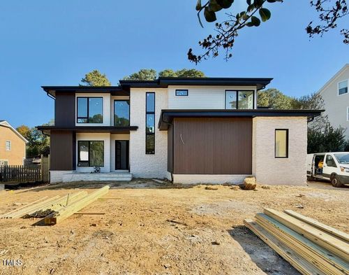 662 Manchester Dr, Raleigh, NC, 27609-5145 | Card Image