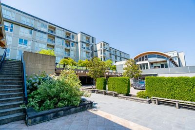 377 - 4099 Stolberg St, Condo with 1 bedrooms, 1 bathrooms and 1 parking in Richmond BC | Image 2