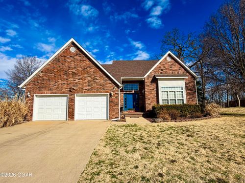 111 Briarbrook Dr, Carl Junction, MO, 64834-9604 | Card Image