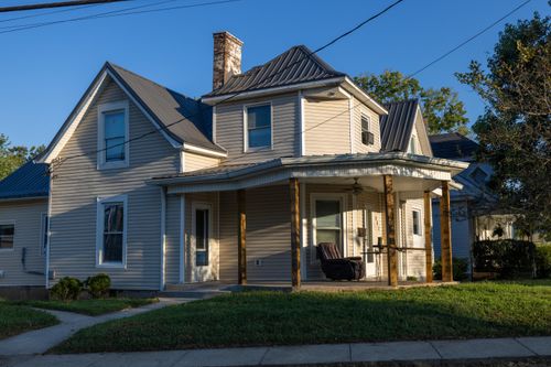 401 Maple St, Georgetown, KY, 40324-1941 | Card Image