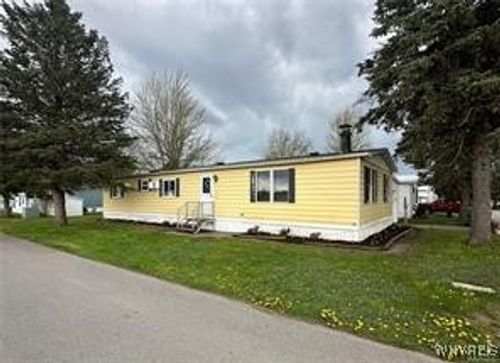 116 Quarry Hill Est, Akron, NY, 14001 | Card Image