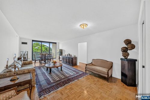900 Palisade Ave, Fort Lee, NJ, 07024-4135 | Card Image
