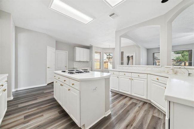 16602 Blue Vista Dr, House other with 5 bedrooms, 5 bathrooms and 2 parking in Houston TX | Image 15