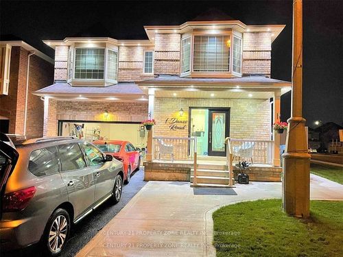 {{alt}} | Card Image