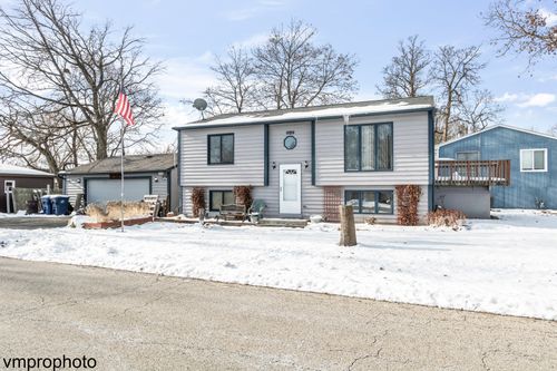 37440 N Lake Shore Dr, Lake Villa, IL, 60046-9186 | Card Image