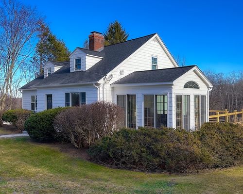 39 Prospect St, Auburn, MA, 01501-3337 | Card Image