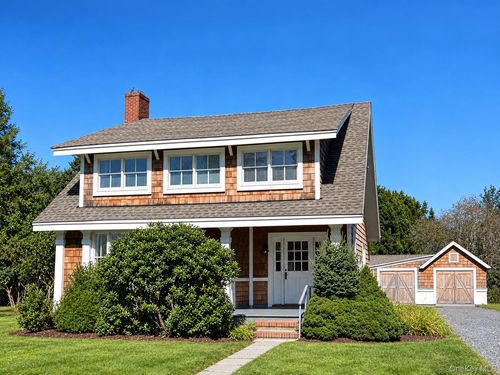 845 Orchard St, Orient, NY, 11957-1289 | Card Image