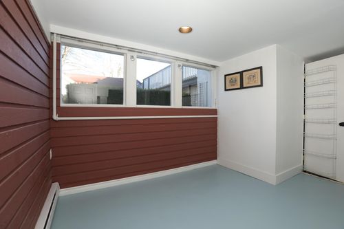 bsmt-42xx W10 Avenue, Vancouver, BC, V6R2H4 | Card Image