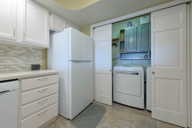 201 Wayne St, Condo with 3 bedrooms, 2 bathrooms and null parking in Saint Joseph MI | Image 6