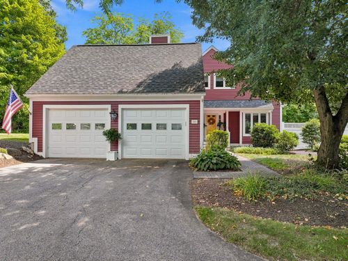 203 Straw Hill Rd, Manchester, NH, 03104-1676 | Card Image