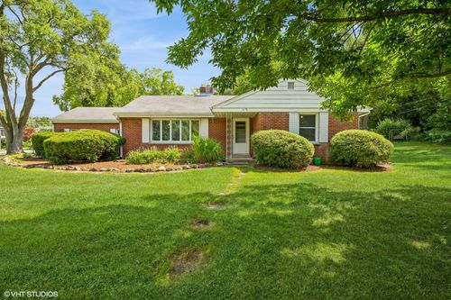 947 Ridgeland Ave, Mundelein, IL, 60060-1334 | Card Image