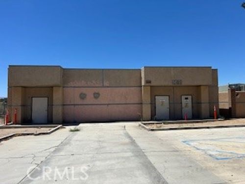 18495 Corwin Rd, Apple Valley, CA, 92307-2329 | Card Image