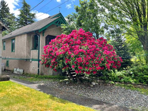 812 Dublin St, New Westminster, BC, V3M2Y6 | Card Image