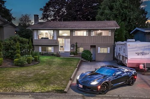 9463 119 St, Delta, BC, V4C6M8 | Card Image