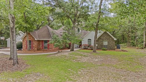 1400 Mary St, Ocean Springs, MS, 39564-8022 | Card Image