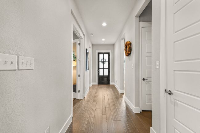 356 Coyote Creek Way, House other with 4 bedrooms, 4 bathrooms and 5 parking in Kyle TX | Image 4