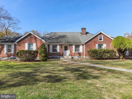 8238 Dam Number 4 Rd, WILLIAMSPORT, MD, 21795-2023 | Card Image