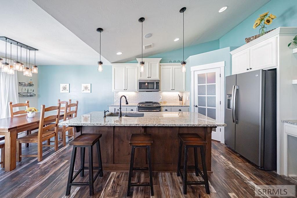 Residential in Ammon 5