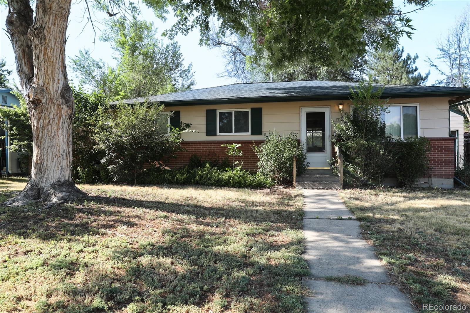 Calahan Ave, Lakewood, CO 80232