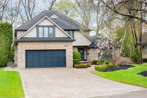 4011 Lantern Lane, Burlington, ON, L7L5Z2 | Card Image