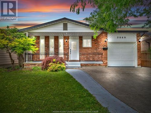 2860 Garvey Cres, Windsor, ON, N8W4X6 | Card Image