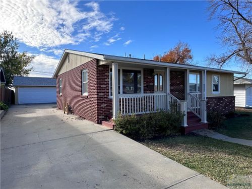 807 10th Ave N, Glasgow, MT, 59230-1504 | Card Image