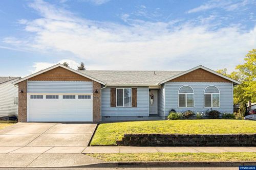 4602 Settlers Dr Ne, Salem, OR, 97305-3353 | Card Image