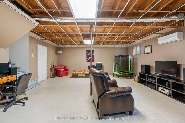 20351 Pineview Cres, House other with 3 bedrooms, 3 bathrooms and 4 parking in Alexandria ON | Image 36