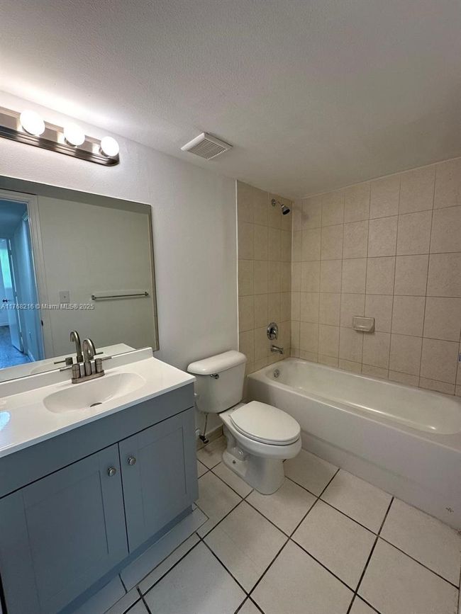 APT-304 - 17602 Nw 25 Th Ave, Condo with 3 bedrooms, 2 bathrooms and null parking in Miami Gardens FL | Image 14