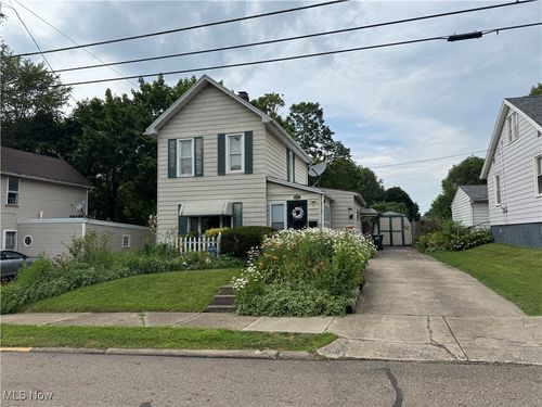 134 E Summit St, Alliance, OH, 44601-2980 | Card Image