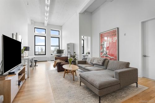 apt-212-25 Leroy Pl, New Rochelle, NY, 10805-2861 | Card Image