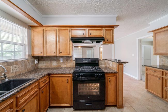 4126 Oxhill Rd, House other with 5 bedrooms, 3 bathrooms and 2 parking in Spring TX | Image 12