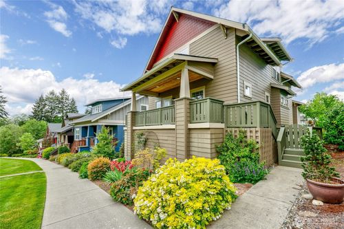 1720 Ne Nutkana Way, Poulsbo, WA, 98370-6411 | Card Image