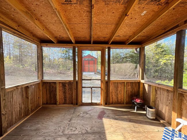 Cabin screened porch | Image 4