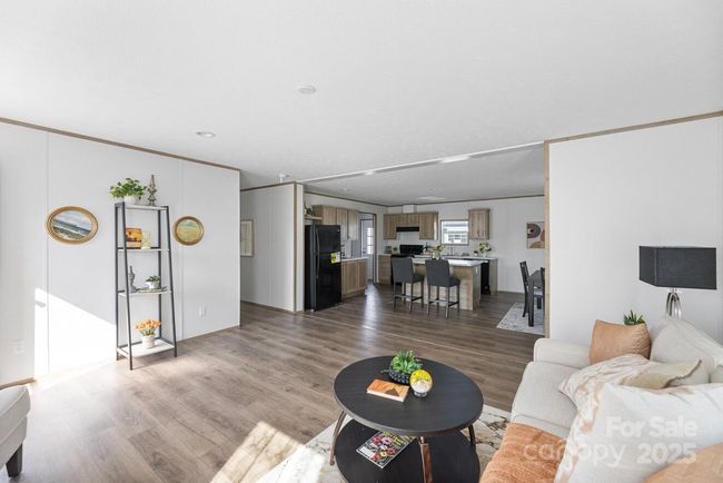Living Room | Image 9