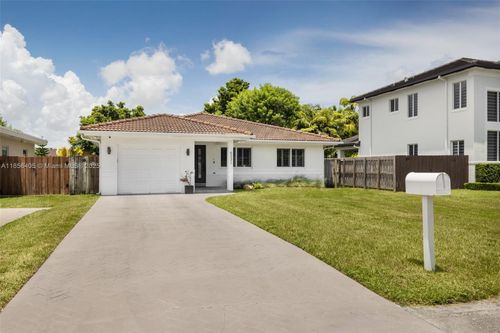 6331 Sw 34th St, Miami, FL, 33155-4924 | Card Image
