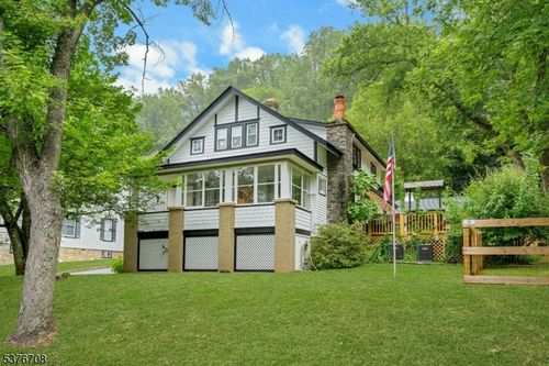 6 N Maple Ave, Long Valley, NJ, 07853-3168 | Card Image