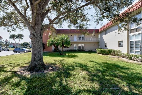 apt-207-106 Spring Lake Ct, VERO BEACH, FL, 32962-1764 | Card Image