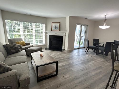 apt-102-5998 Chasewood Pkwy, Minnetonka, MN, 55343-4368 | Card Image