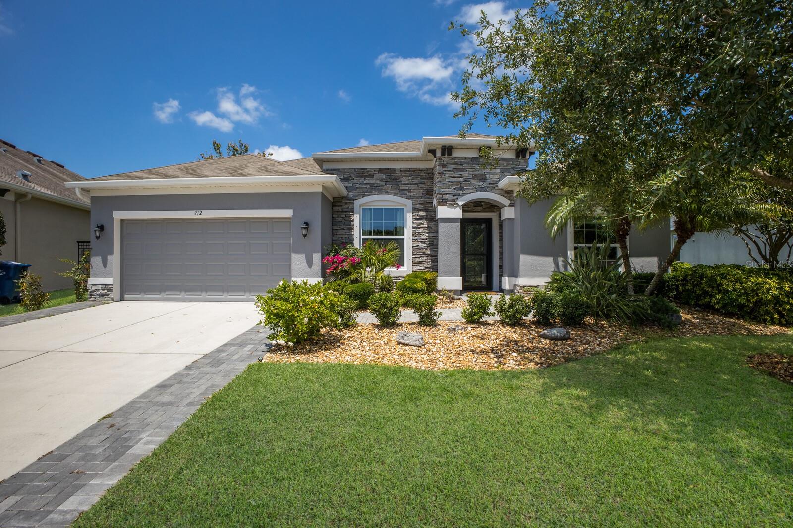 Buttercup Gln, Bradenton, FL 34212
