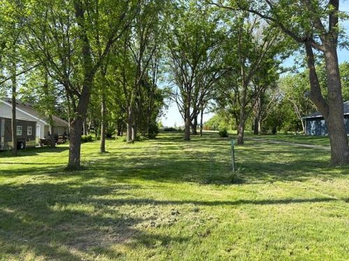 232 Maple Ln, Jordan, MN, 55352-9677 | Card Image