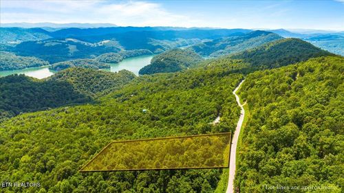 634 Chimney Rock Rd, New Tazewell, TN, 37825 | Card Image