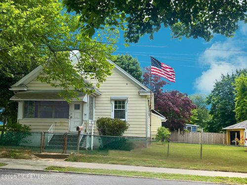 36 Navesink Ave, Atlantic Highlands, NJ, 07716-1643 | Card Image