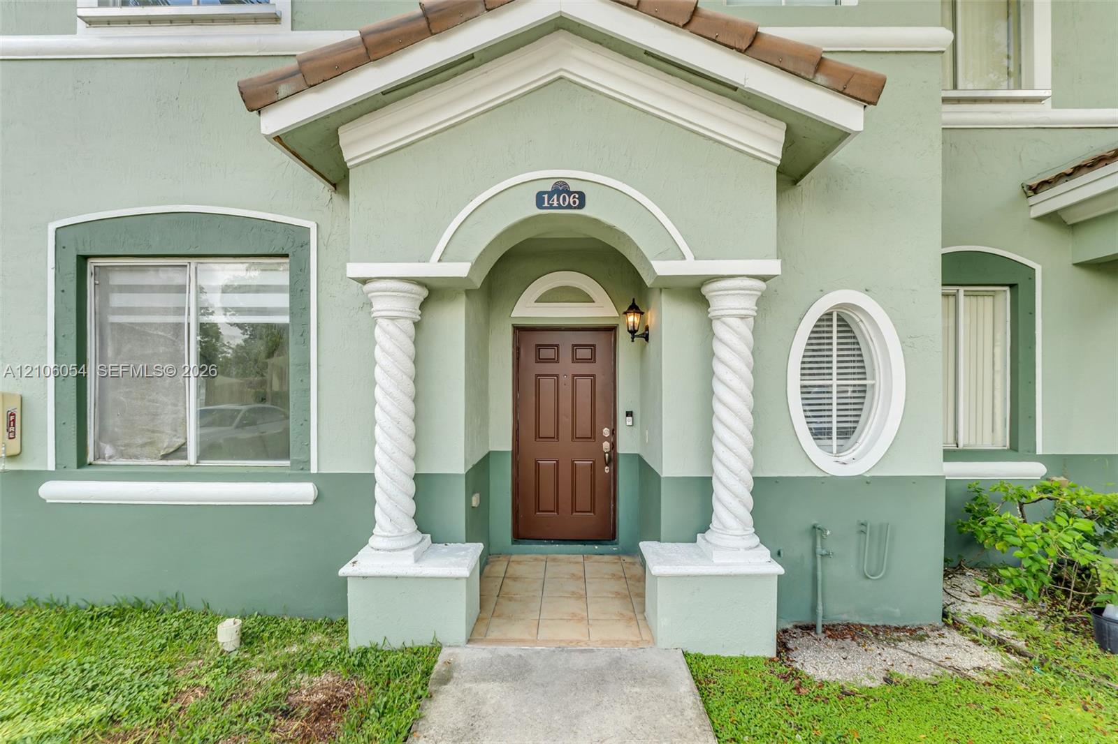 Residential in Homestead 3