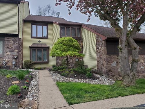 2145 Bromley Cmn, SOUTHAMPTON, PA, 18966-2931 | Card Image