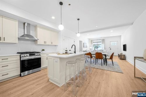 106 Encampment Court, Montville Township, NJ, 07082 | Card Image