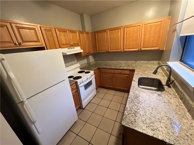 APT-101 - 456 Lombard St, Home with 2 bedrooms, 1 bathrooms and 1 parking in New Haven CT | Image 10