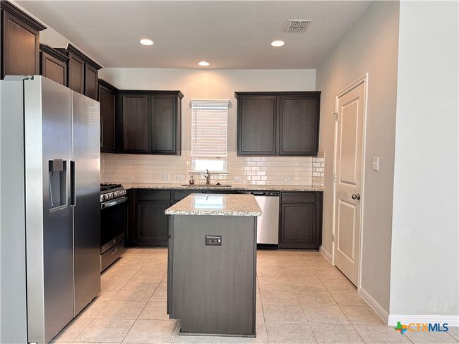 137 Rustic Glen Dr, House other with 3 bedrooms, 2 bathrooms and null parking in San Marcos TX | Image 6