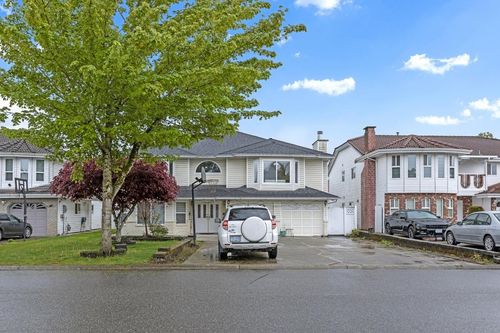 upper-12747 90 Ave, Surrey, BC, V3V | Card Image
