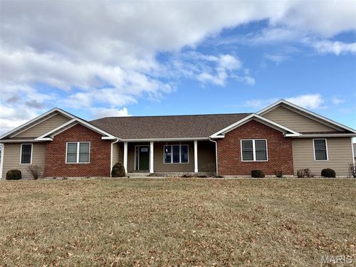 3721 Hawk Pt, Palmyra, MO, 63461-2650 | Card Image